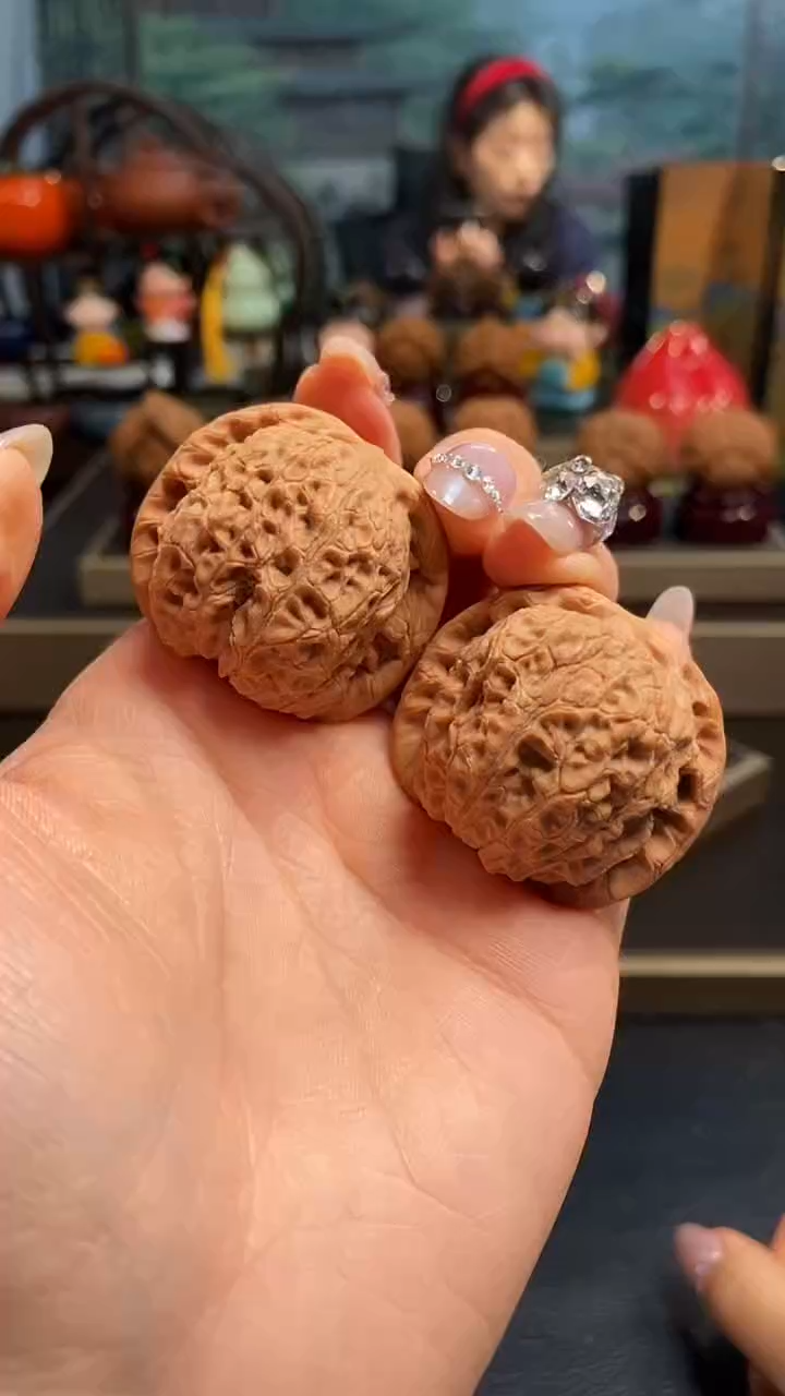 【闪购商品】文玩核桃把件A193血麒麟38