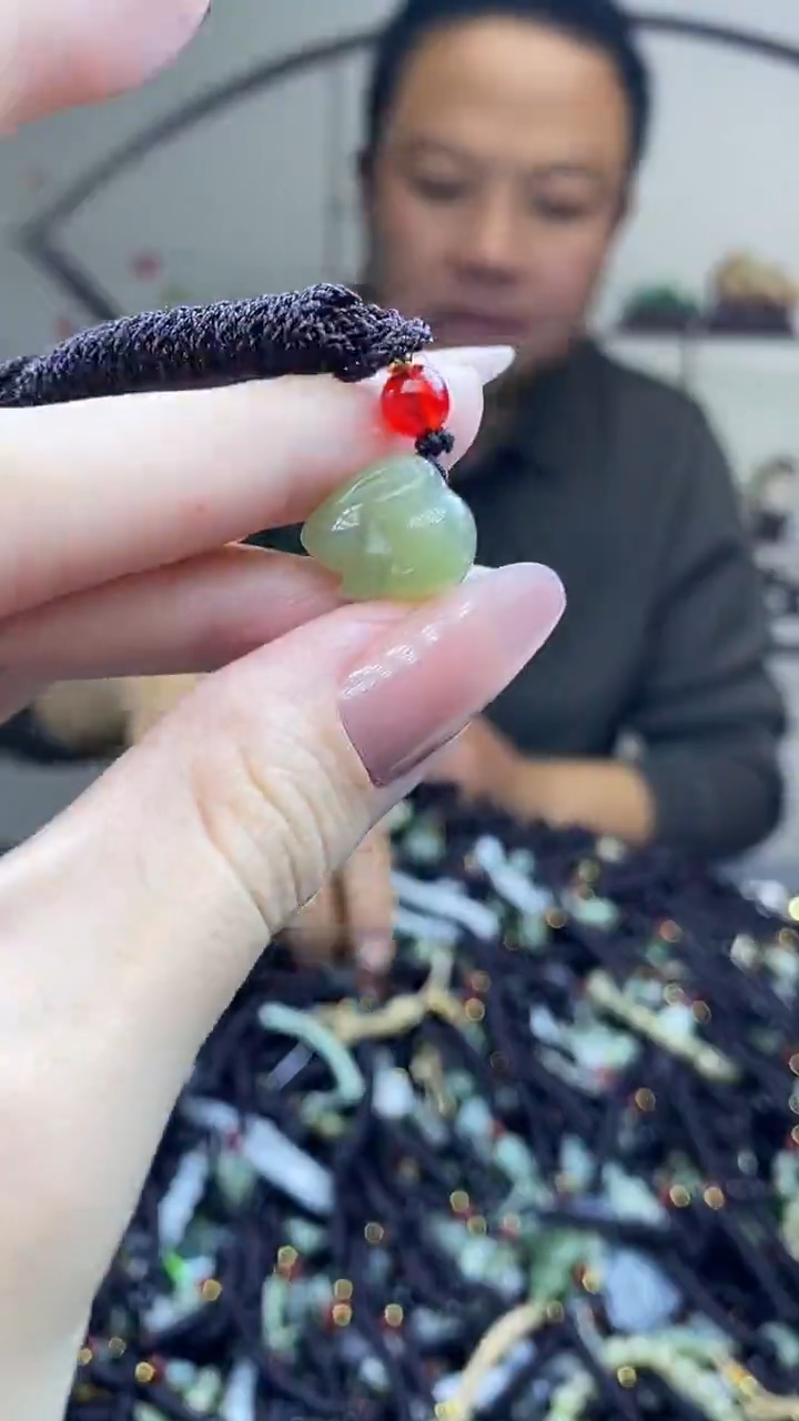 颈饰未镶嵌和田玉多样性发拍一发一