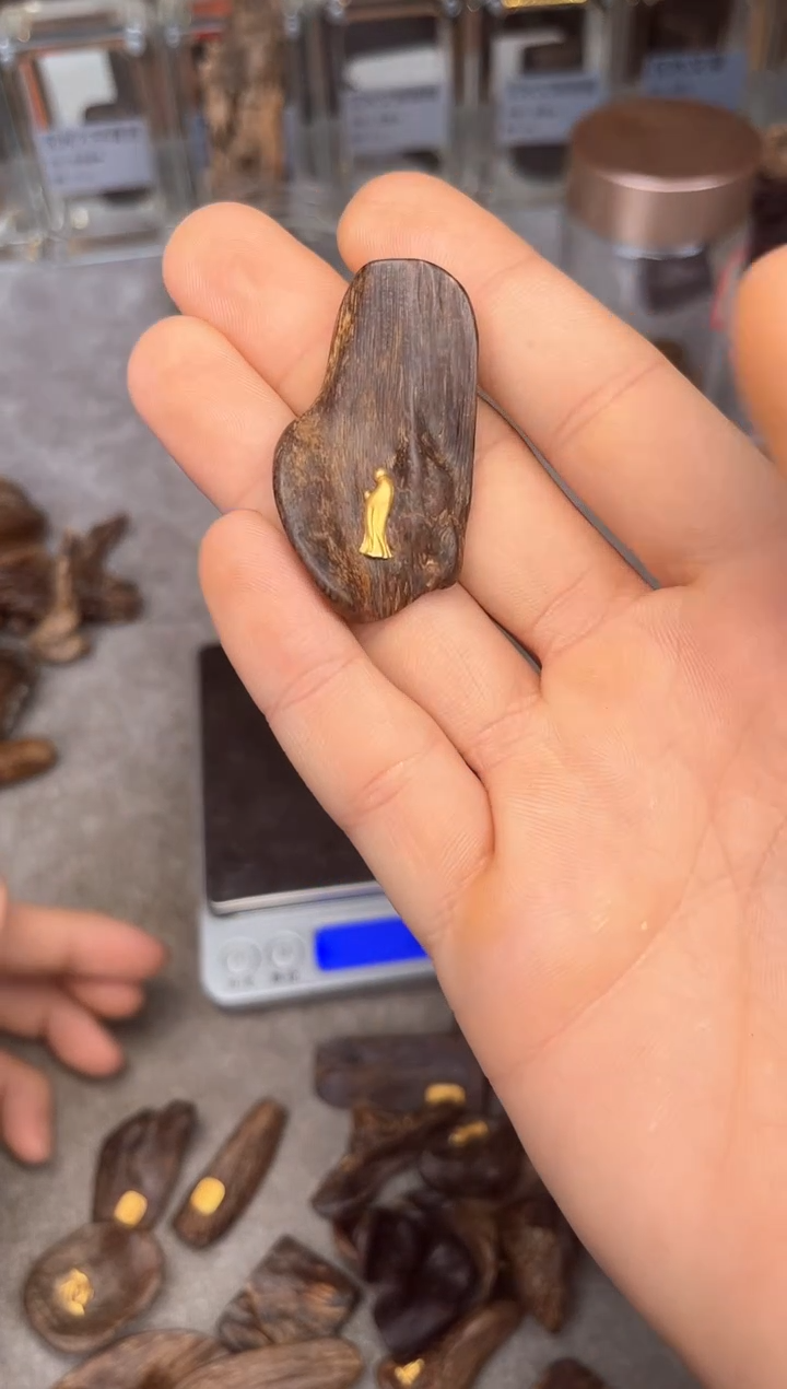 【闪购商品】沉香吊坠88号沉水文莱吊坠多样性发货1个