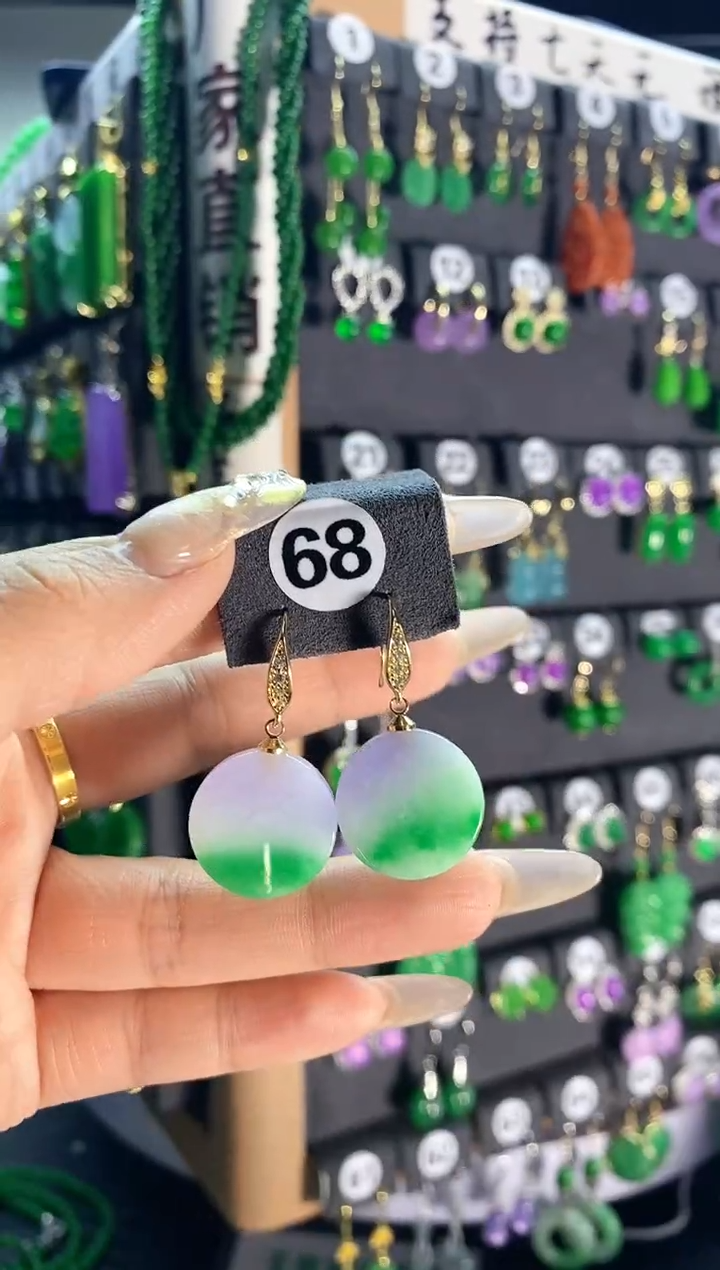 【闪购商品】翡翠颈饰银S925镶嵌68...