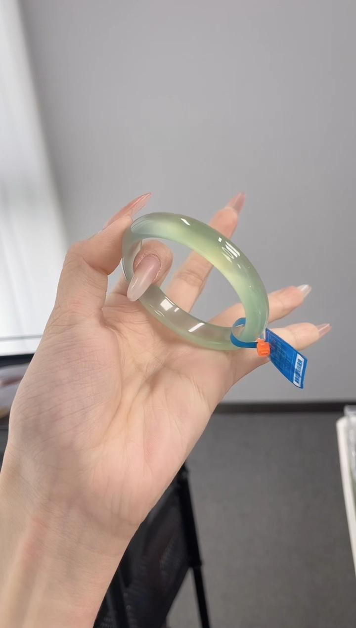 【闪购商品】玛瑙/玉髓手镯未镶嵌52-53圈