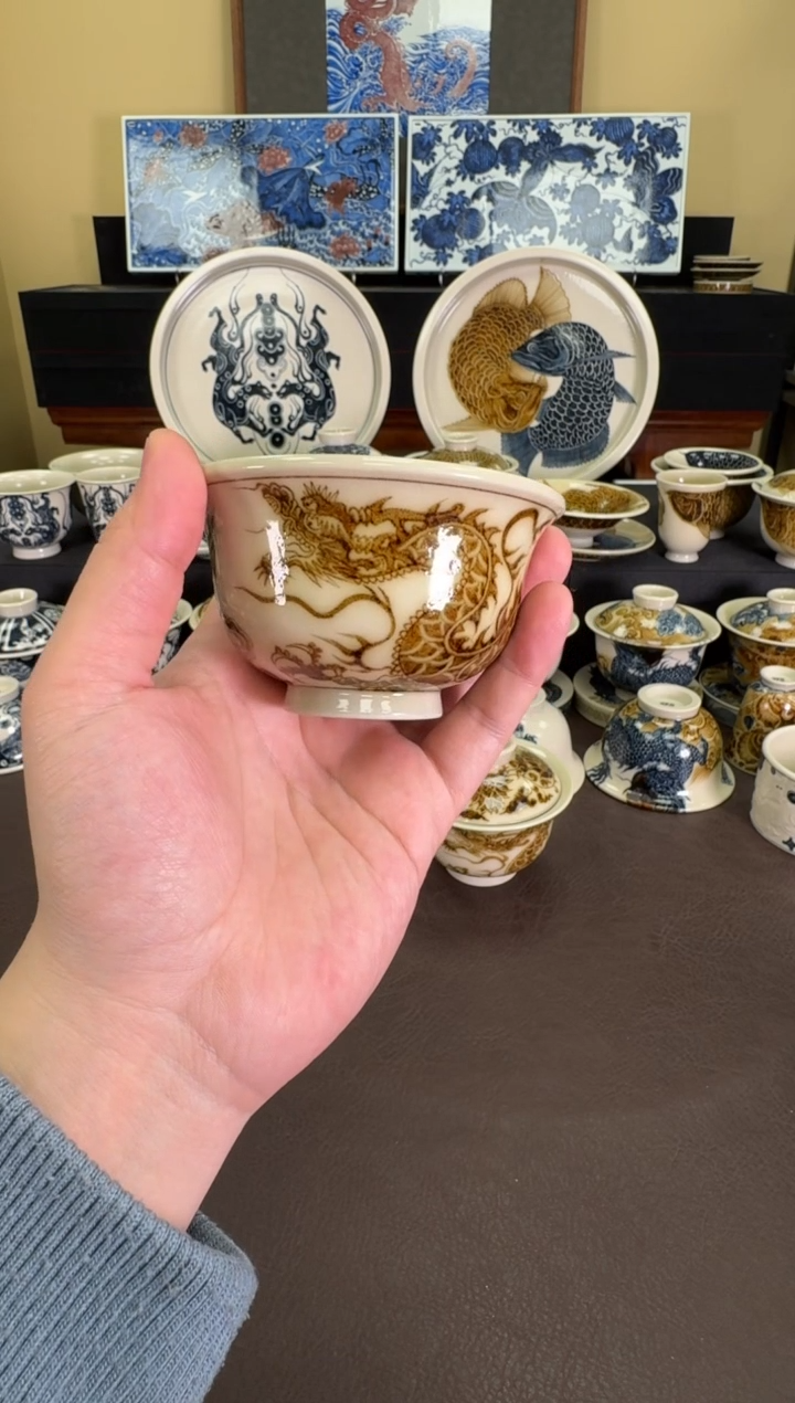 【闪购商品】瓷片釉里金1351龙纹压手杯