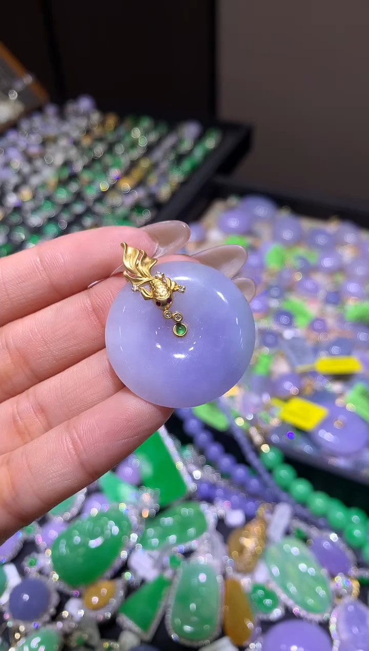 【闪购商品】翡翠吊坠(不含链)18K金镶嵌扣子