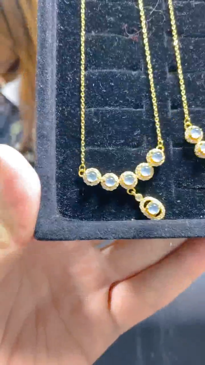 【闪购商品】翡翠吊坠(赠链)未镶嵌0481310933多样性发一