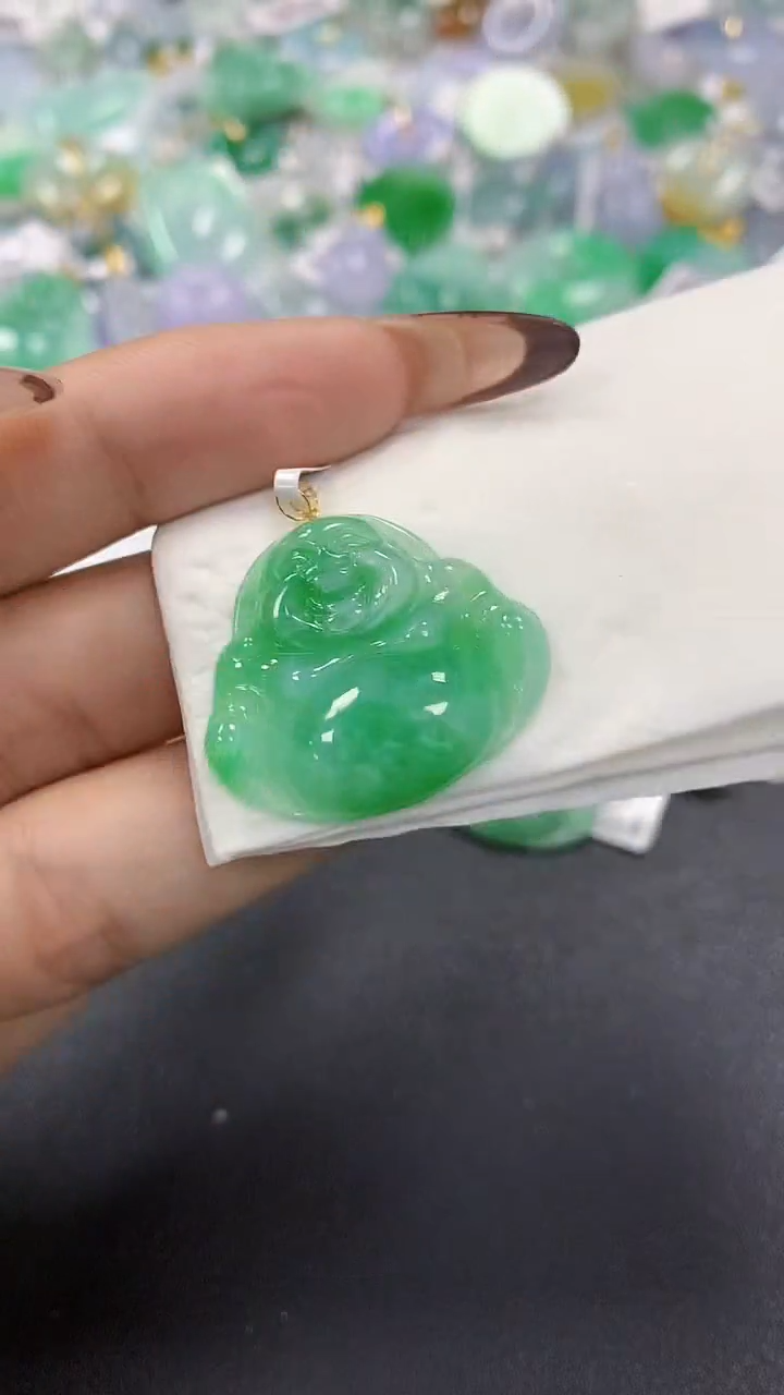 颈饰18K金镶嵌翡翠a货假一赔三支持复检百元上9元证书费自理