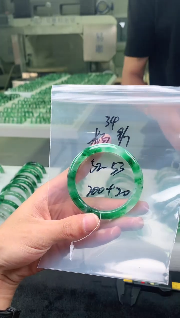 未镶嵌手镯石英质玉非洲翠手镯52-53圈口34号