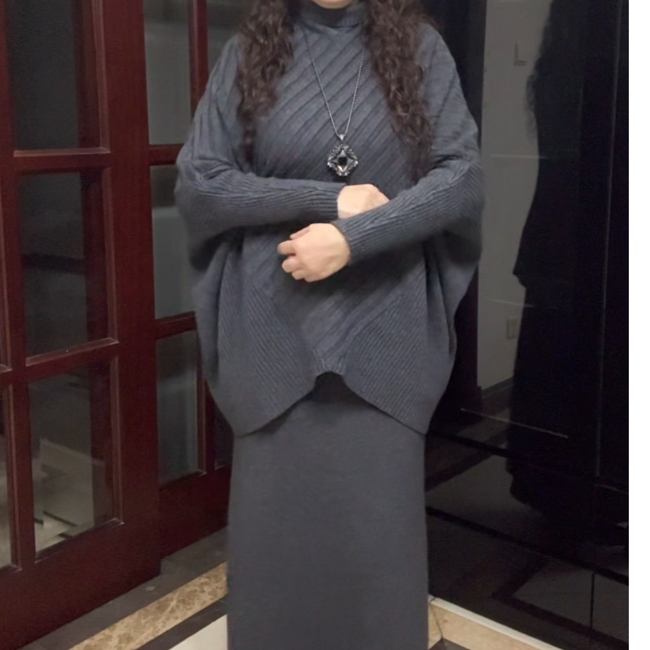 羊毛上衣裙子套装