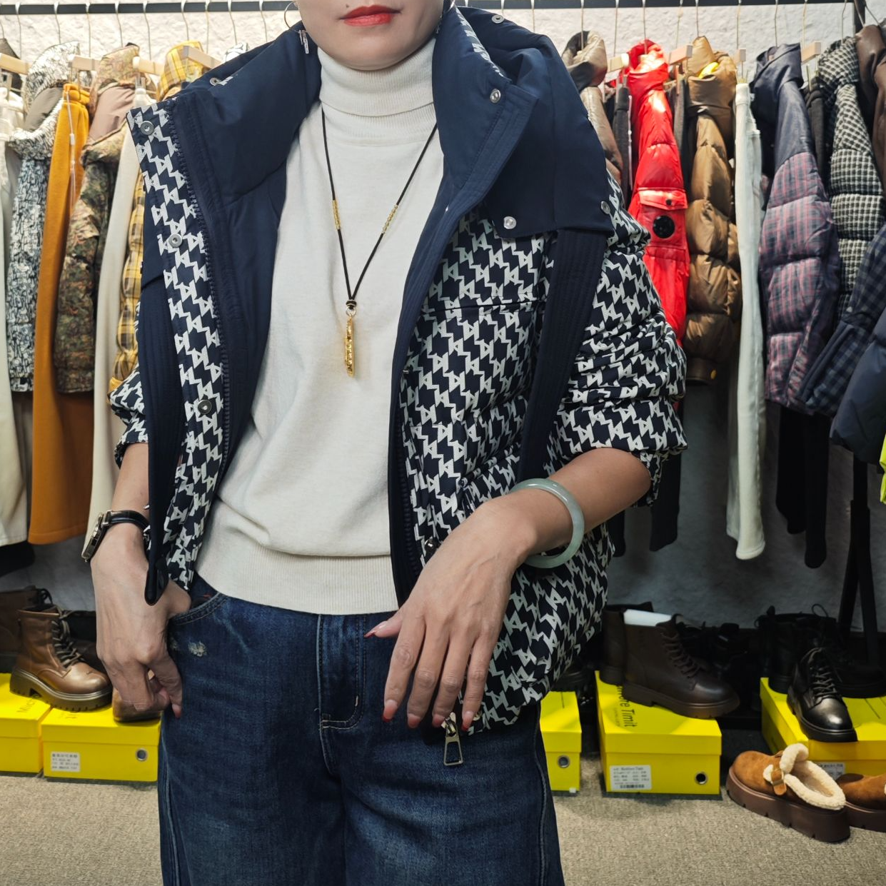 2470拼接常规款短款保暖女厚款千鸟格棋盘格韩版羽绒服