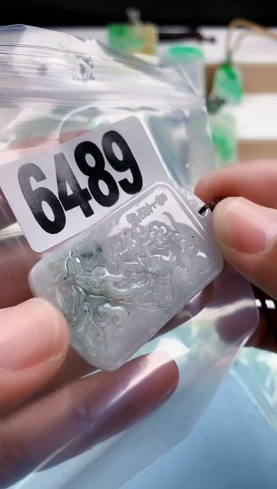 【闪购商品】翡翠挂件未镶嵌天然翡翠吊坠挂件