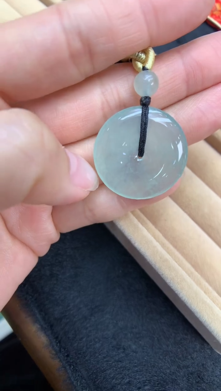 【闪购商品】翡翠颈饰未镶嵌平安扣