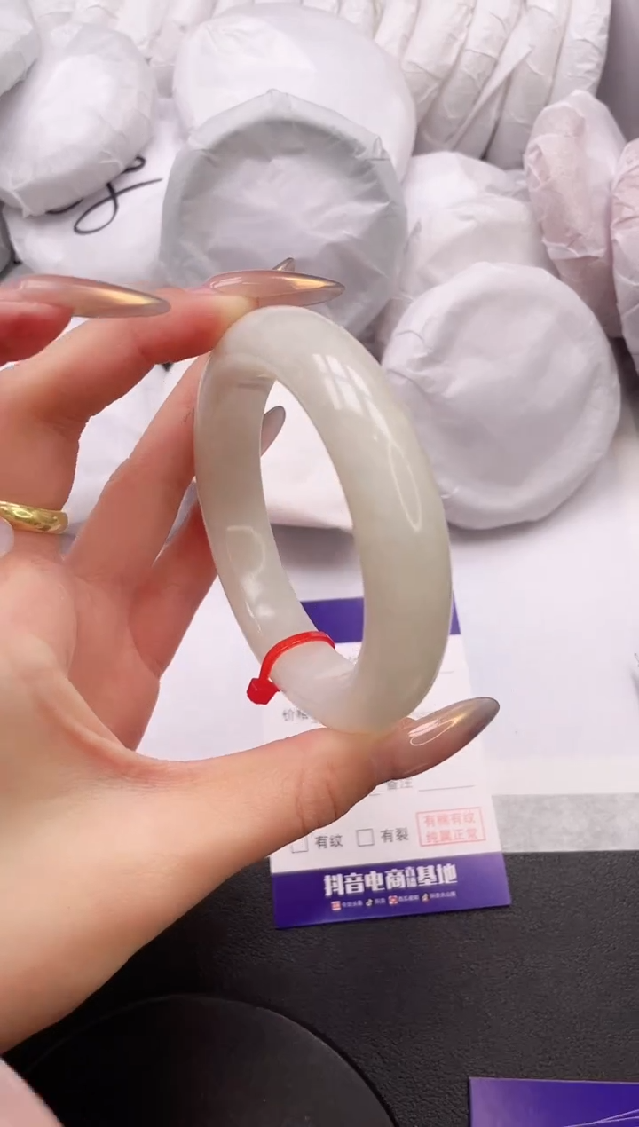 【闪购商品】和田玉手镯未镶嵌20K158-58