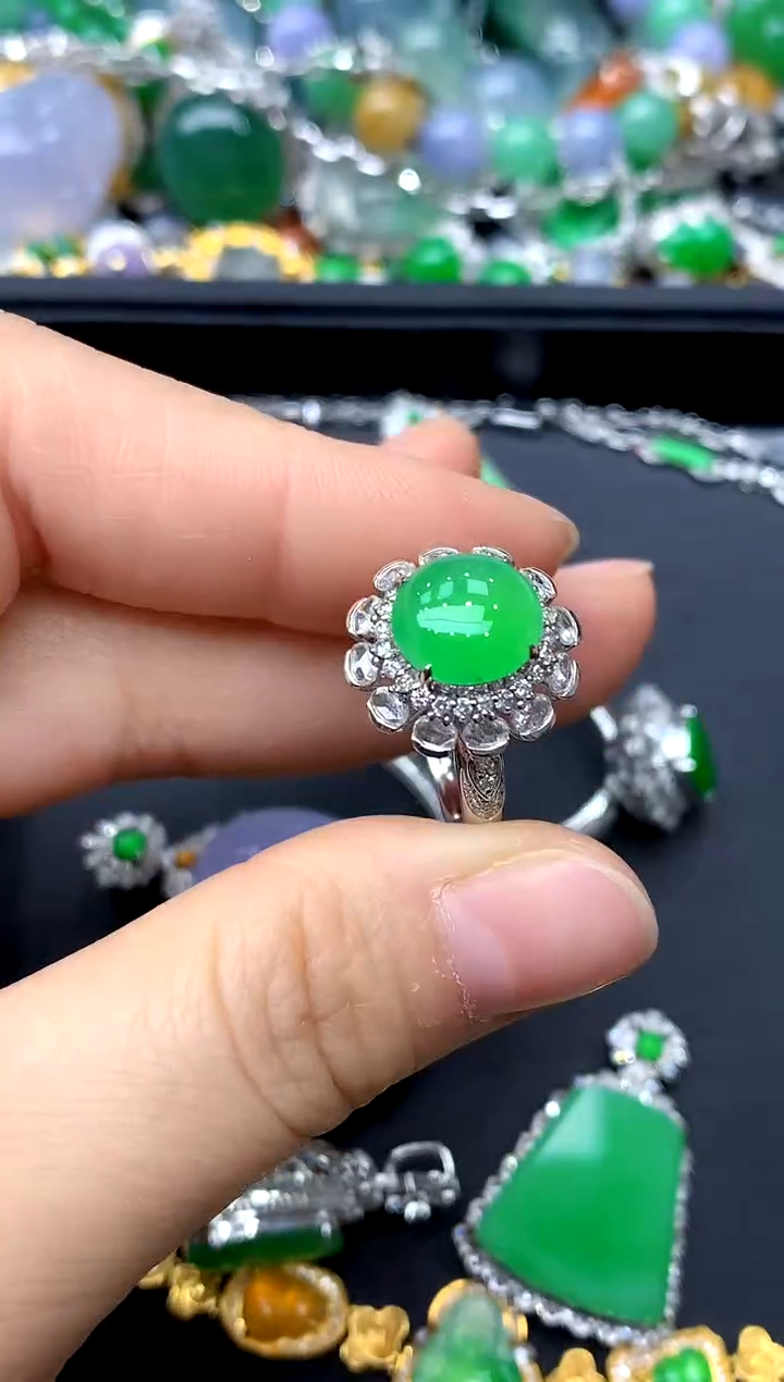 18K金镶嵌戒指翡翠413-中国好珍宝