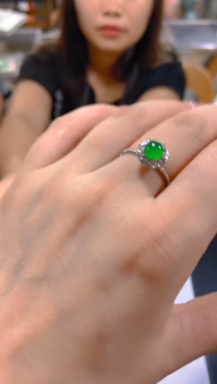 翡翠戒指未镶嵌多样性发一