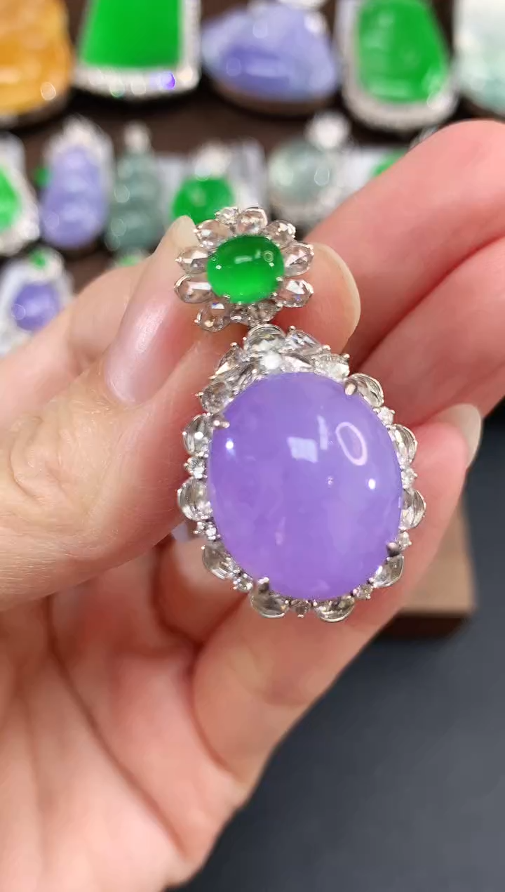 吊坠(不含链)18K金镶嵌翡翠267|