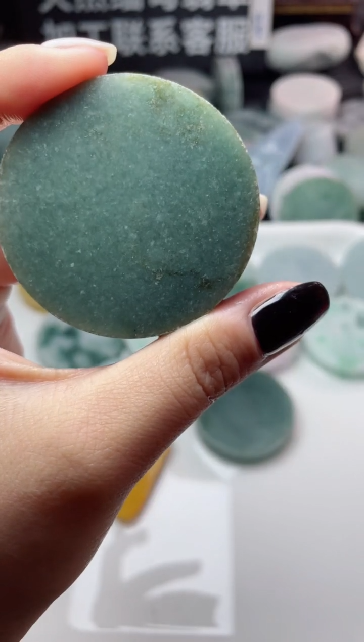 【闪购商品】翡翠颈饰未镶嵌2637......