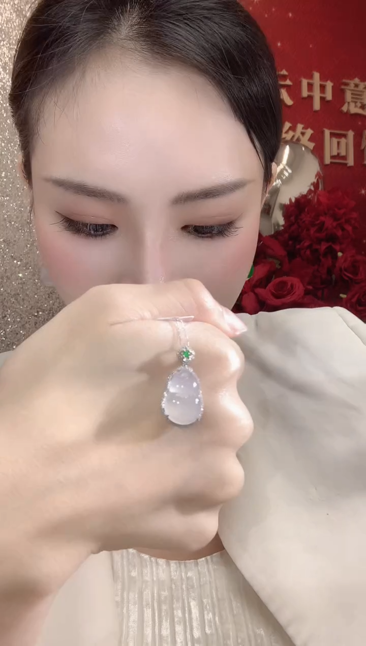 吊坠(不含链)18K金镶嵌翡翠A19 多样性发一件