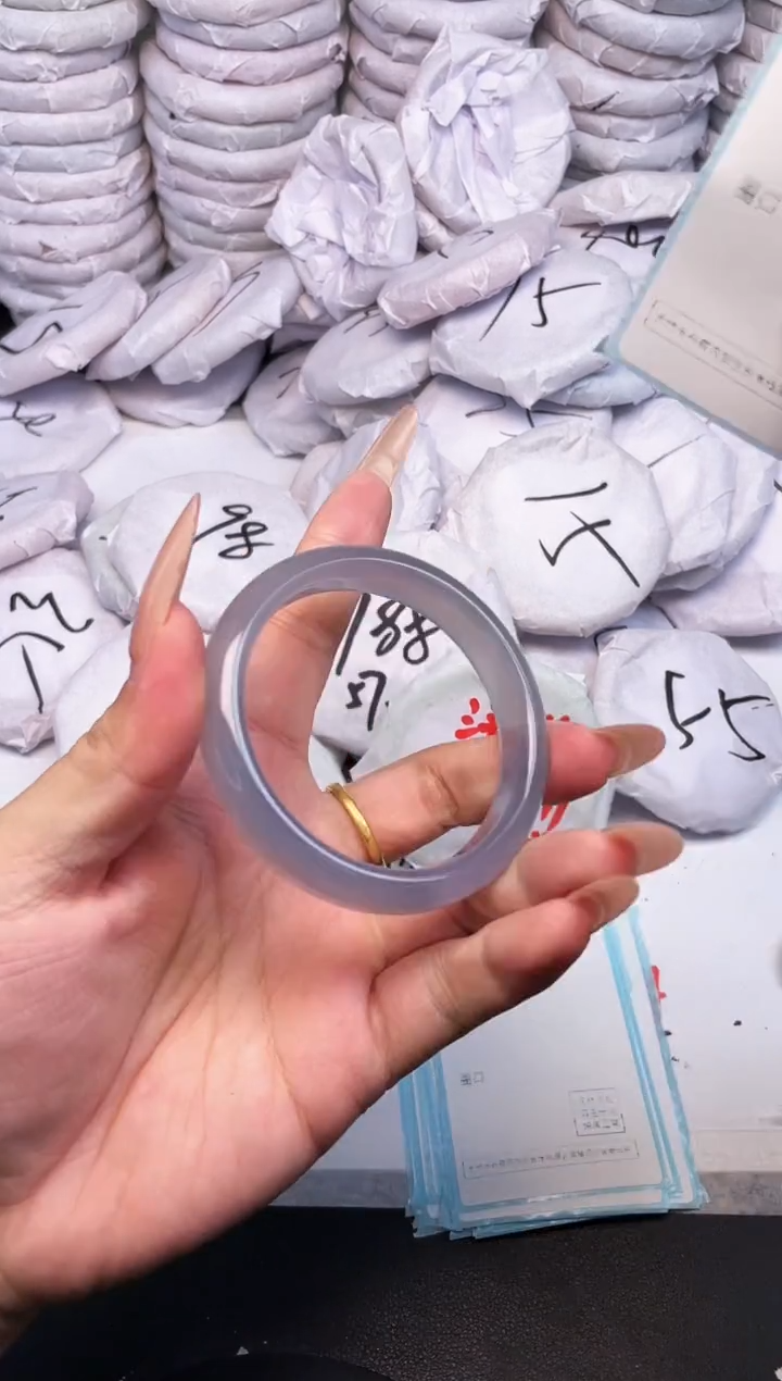 手镯玛瑙/玉髓未镶嵌128