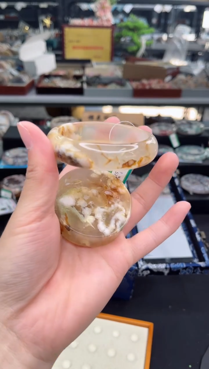 【闪购商品】石英质玉手镯未镶嵌57圈口（赠品镯心）3572281