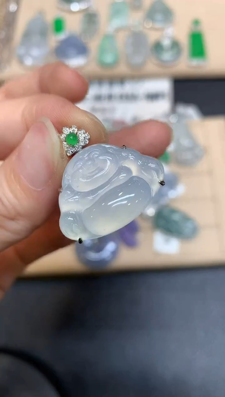 【闪购商品】翡翠颈饰18K金镶嵌佛公【无服务费】