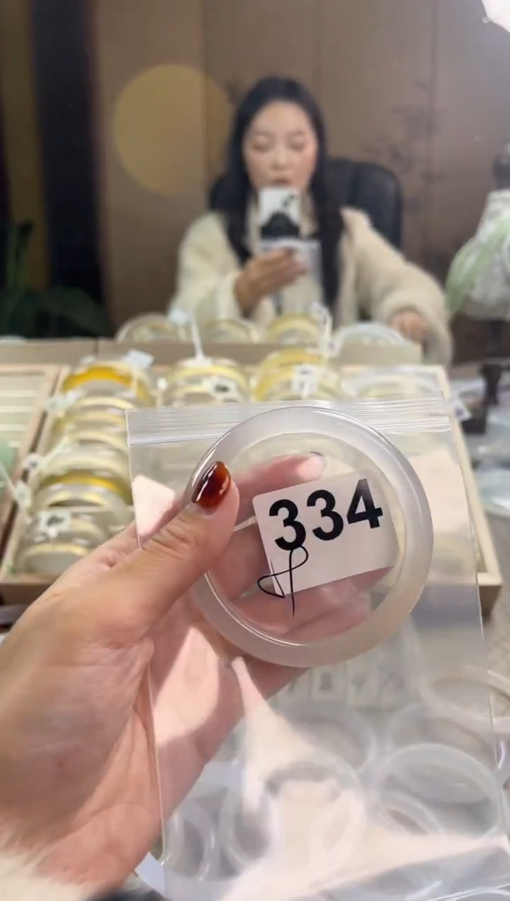 手镯玛瑙/玉髓未镶嵌334