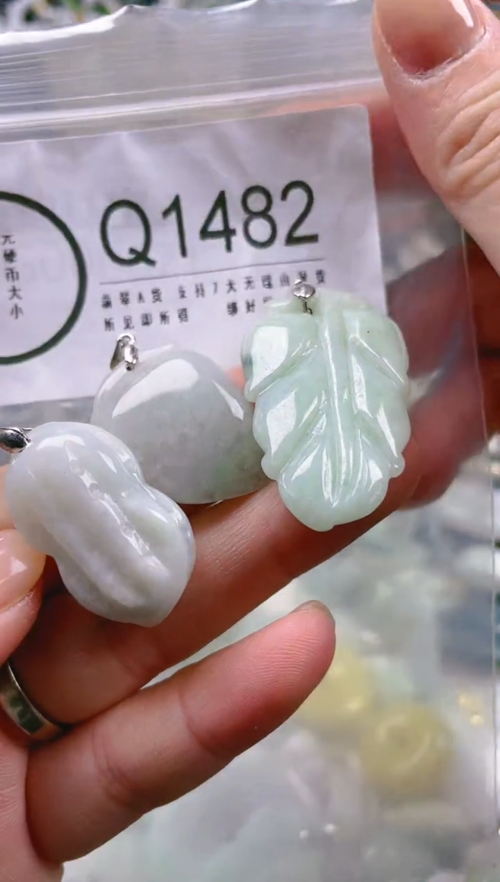 【闪购商品】翡翠颈饰未镶嵌/Q/翡翠A货一图一物