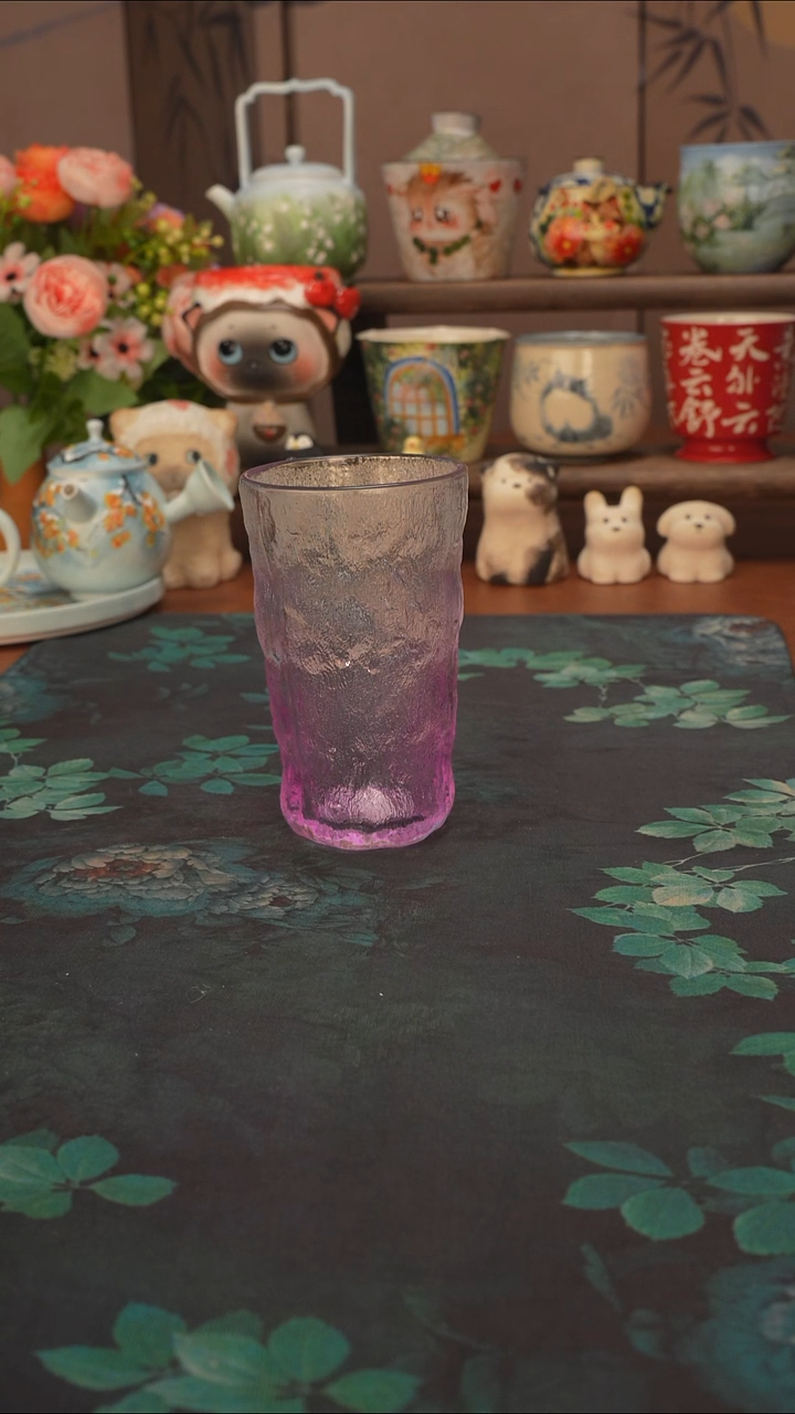 【落单】粉琉璃手握杯