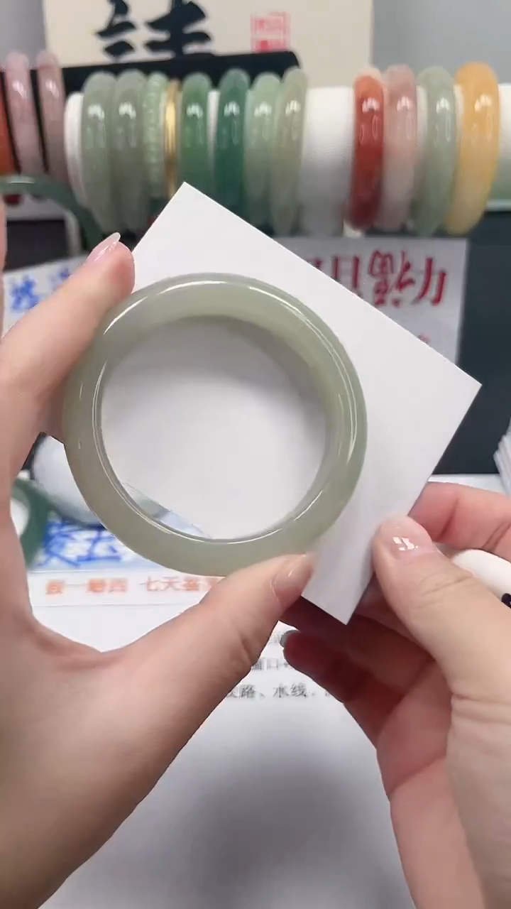 未镶嵌手镯石英质玉8-52