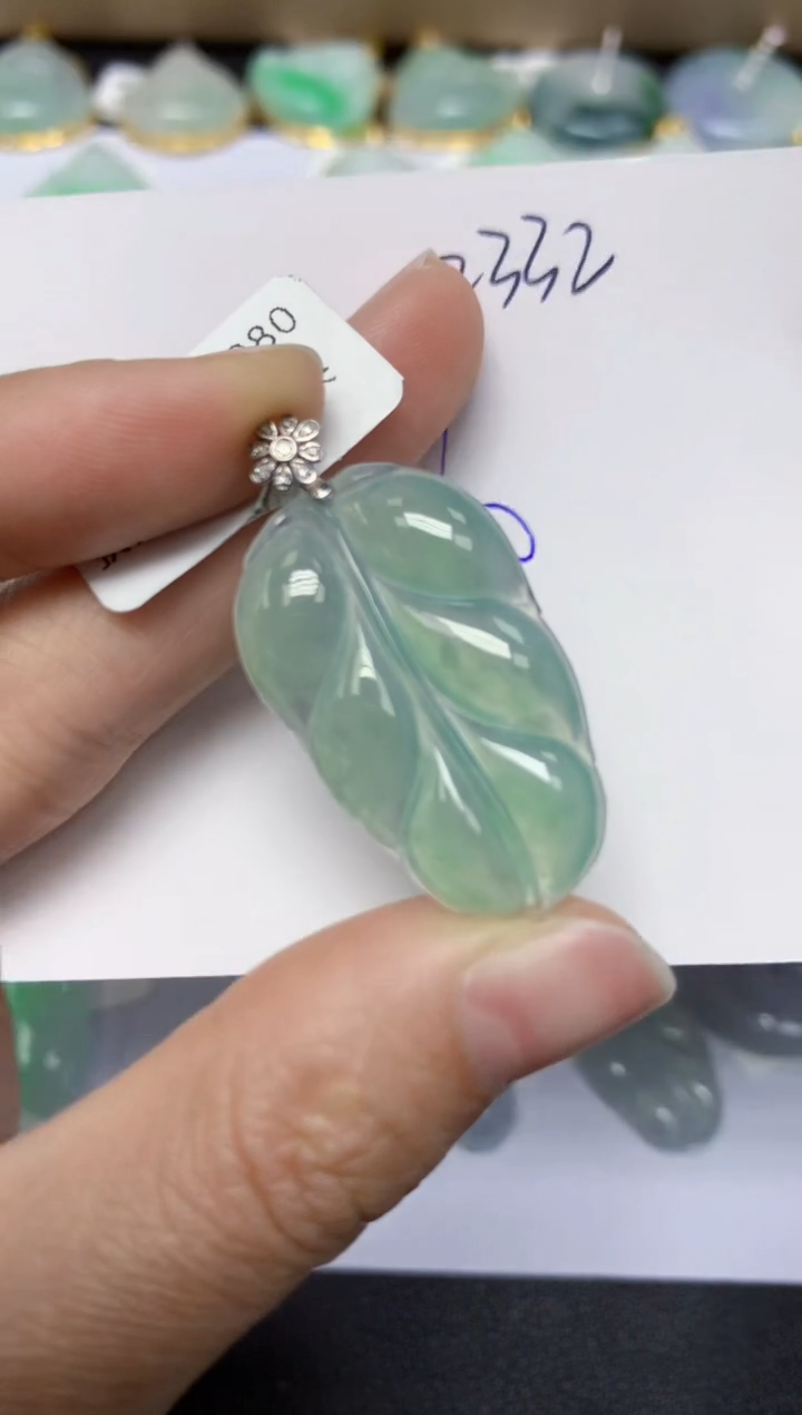 【闪购商品】翡翠颈饰18K金镶嵌 天然翡翠A货
