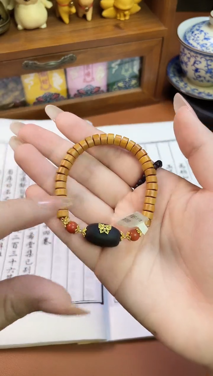 非洲檀香手串/手链菩提木质玉石手串/多发性其一/不带盒子