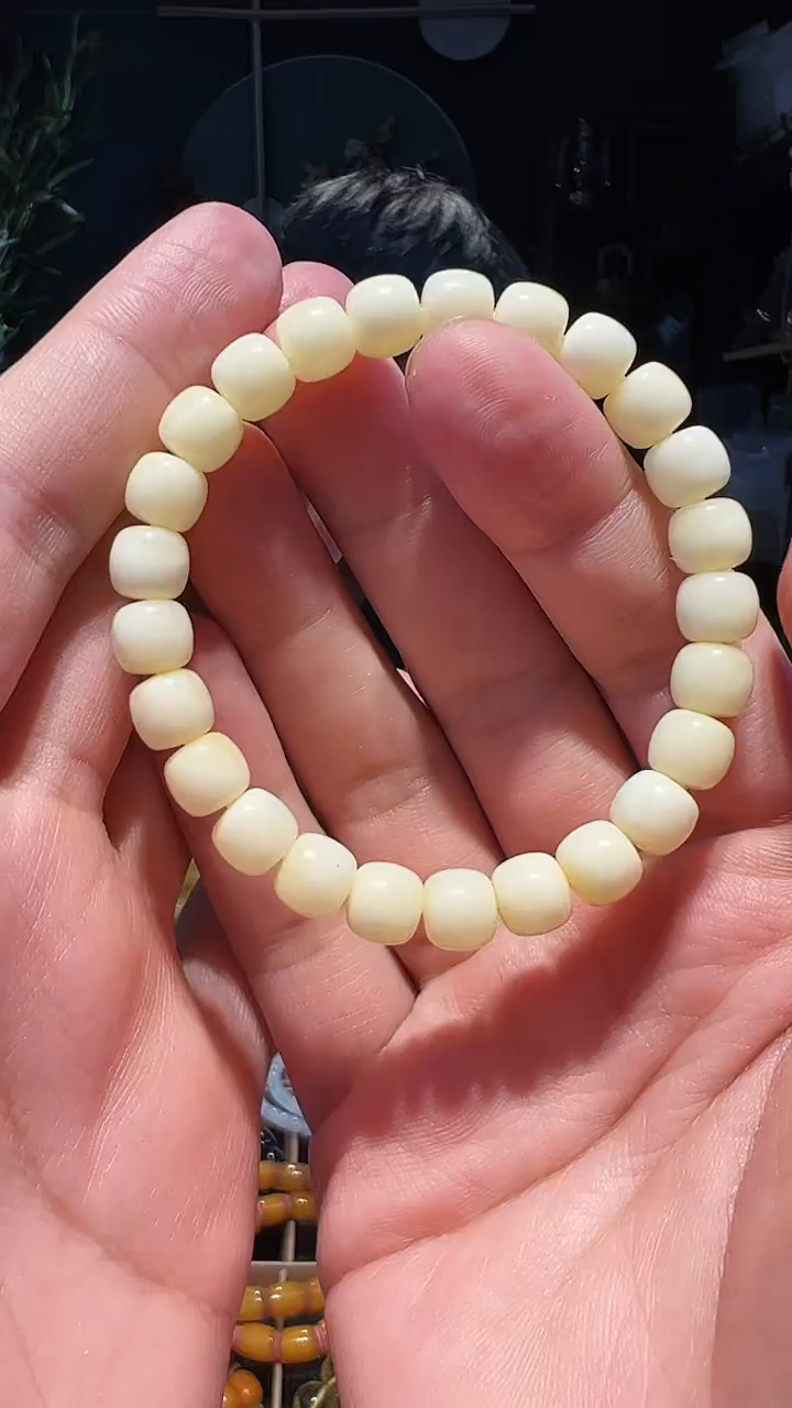 【闪购商品】蜜蜡手串未镶嵌8+瓷白