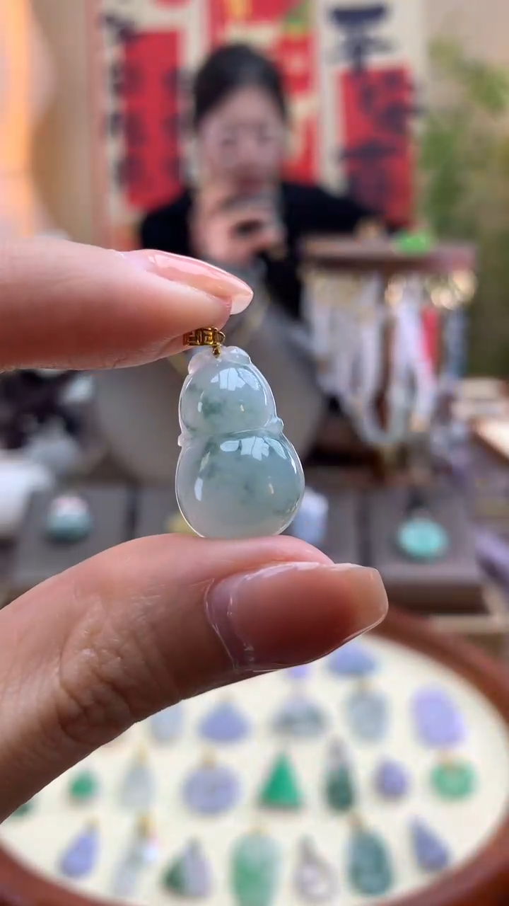 【闪购商品】翡翠颈饰18K金镶嵌葫芦