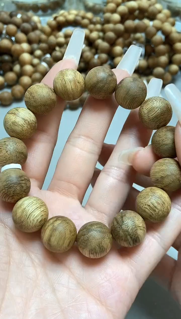 【闪购商品】沉香手串菩萨棋圆珠单圈微瑕1.5多样性发其一