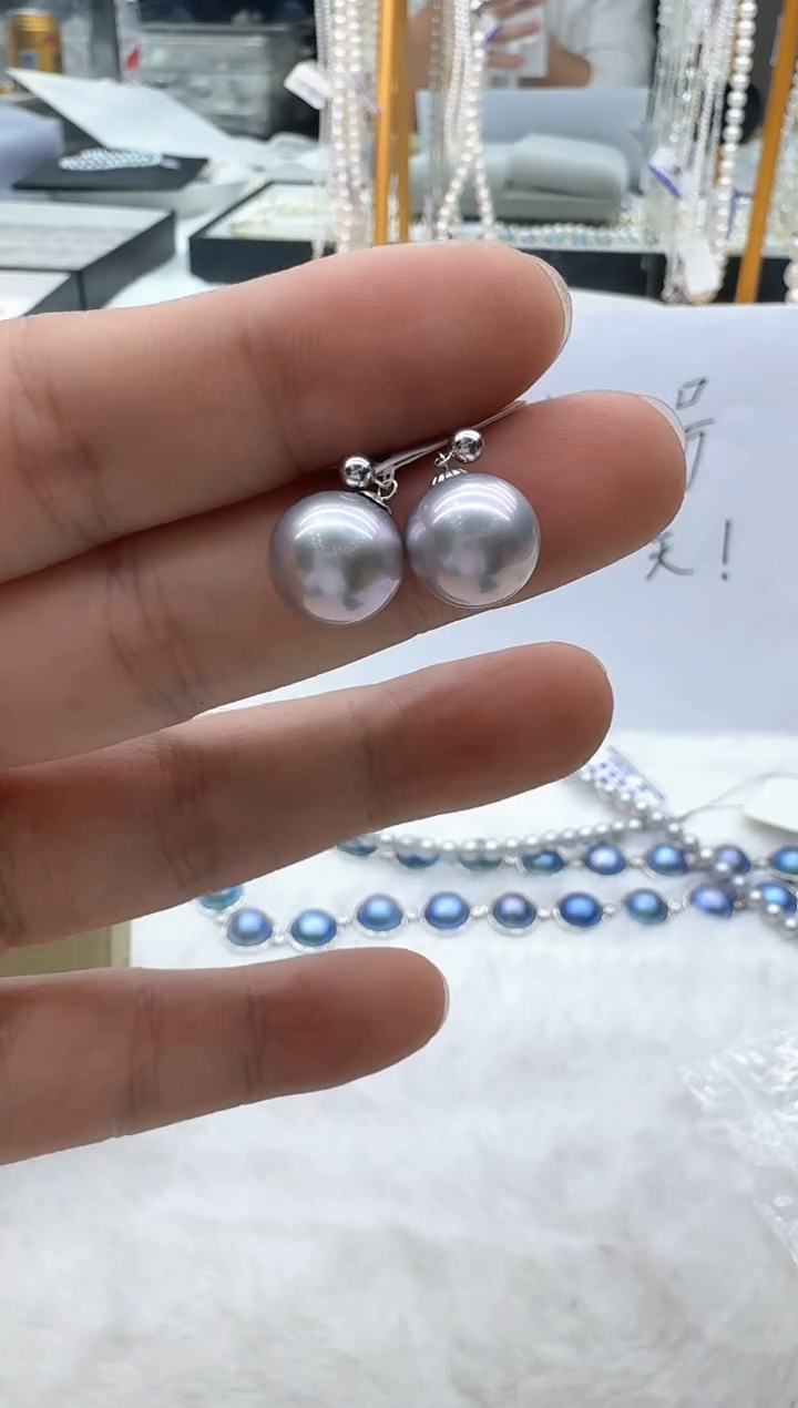 【闪购商品】淡水珍珠耳饰18K金镶嵌请问