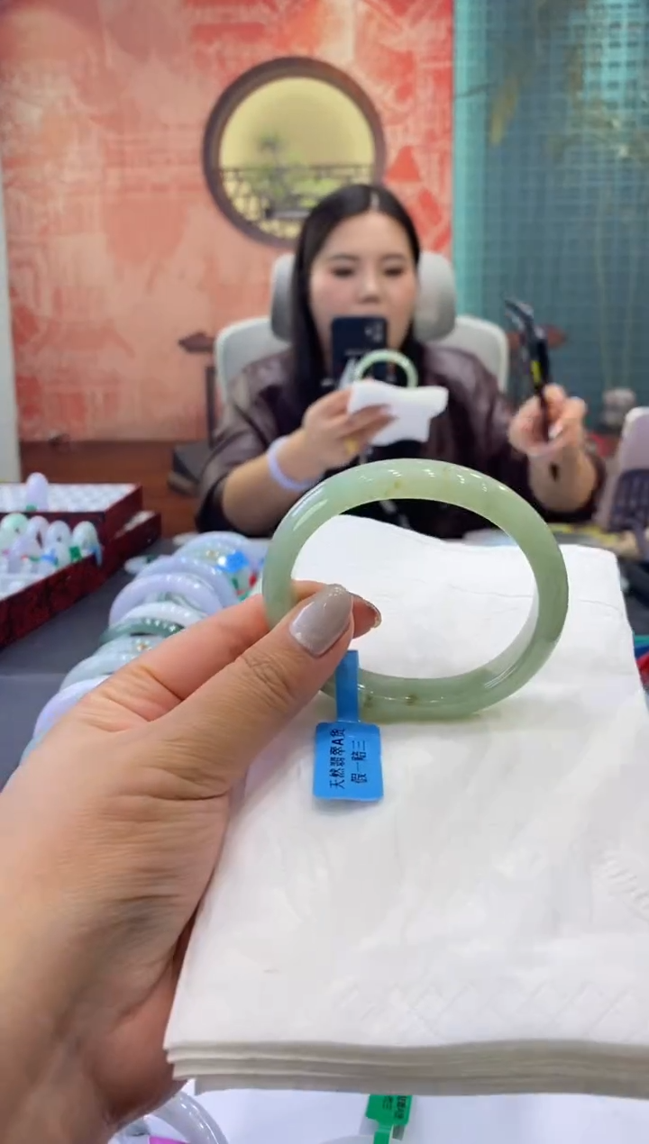 未镶嵌手镯翡翠多人00013819