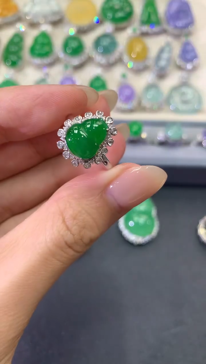 【闪购商品】翡翠戒指18K金镶嵌w32多样性一件发货