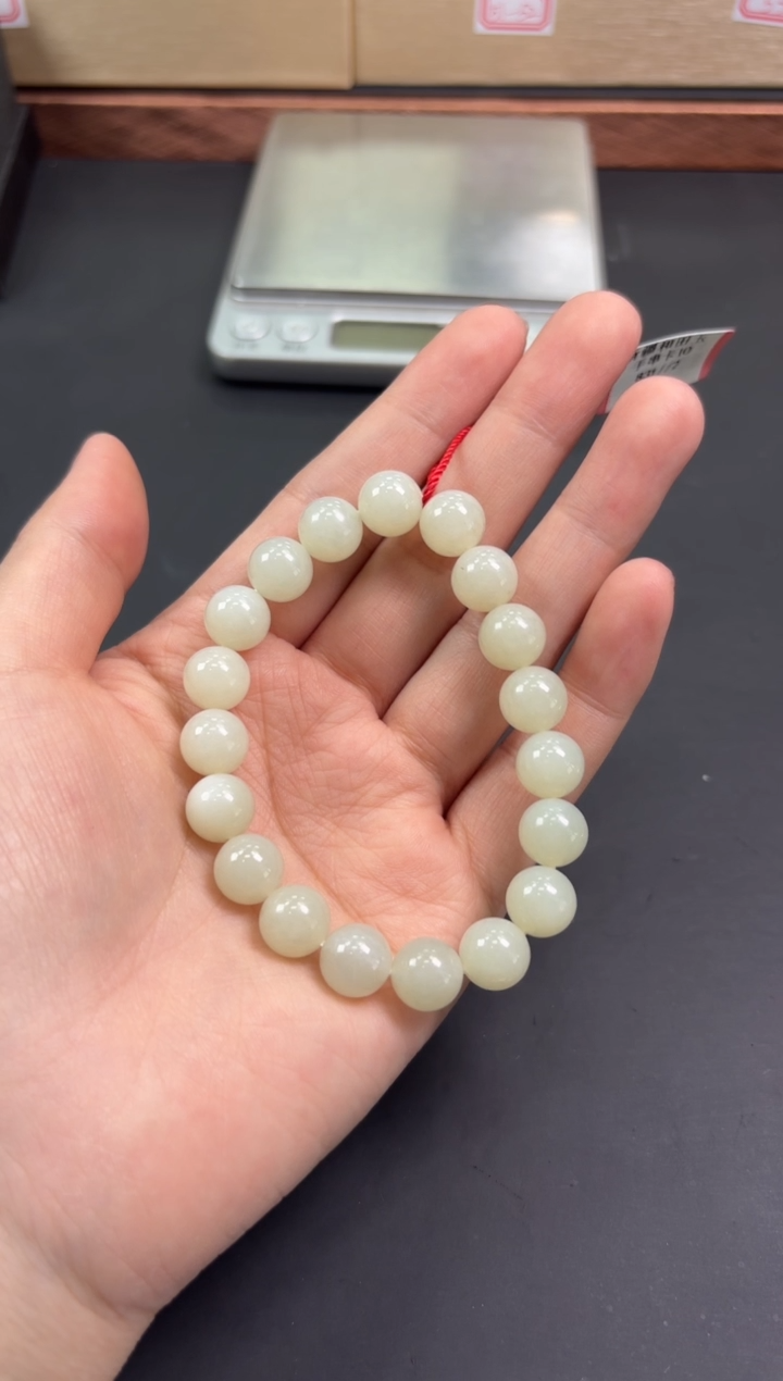 【闪购商品】和田玉手串未镶嵌且末微色差近矿卡10