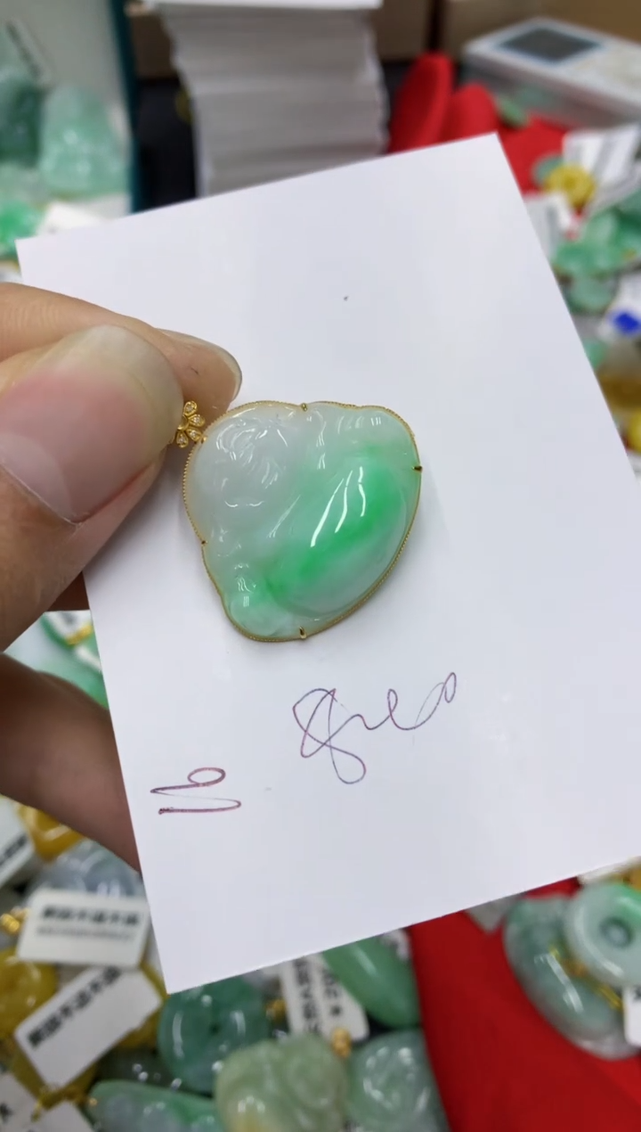 翡翠18K金镶嵌颈饰号链接111111111