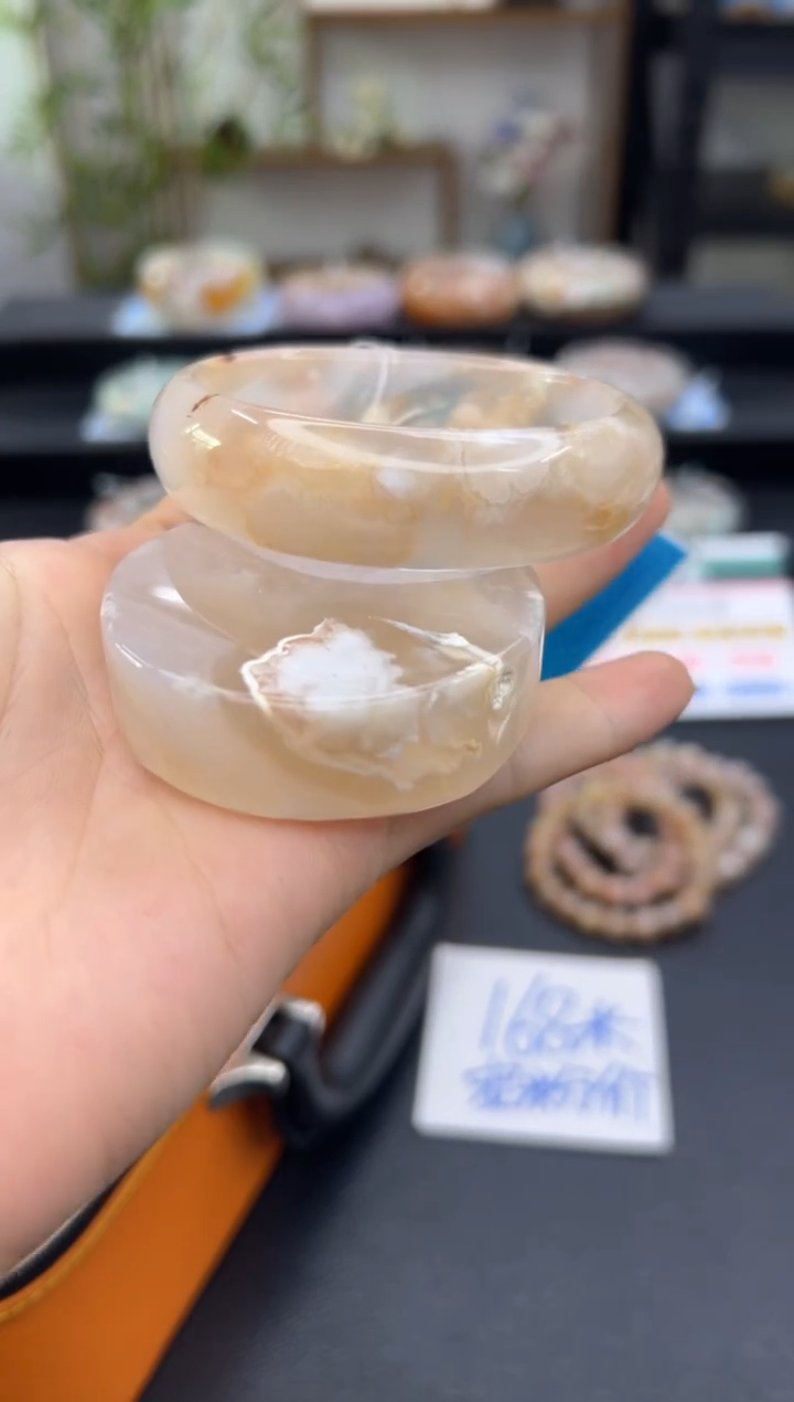 【闪购商品】石英质玉手镯未镶嵌A1315(56圈赠送镯心)