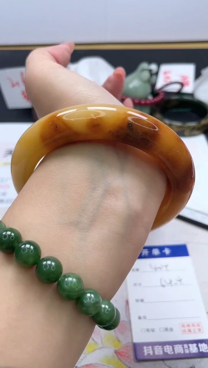 【闪购商品】石英质玉手镯未镶嵌404/64.4