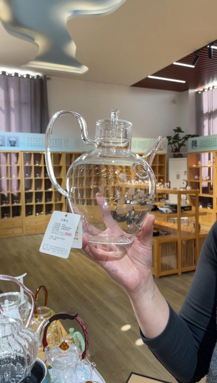 手工艺品玻璃大执壶透把雕刻梅花