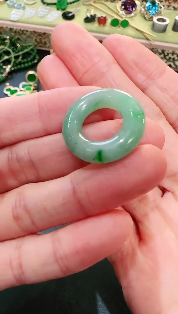 【闪购商品】翡翠颈饰未镶嵌吊坠