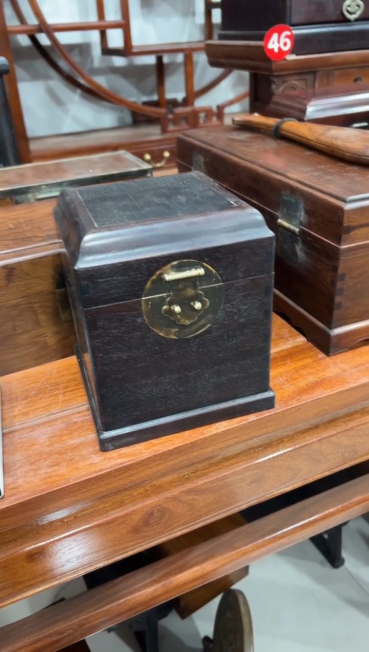 紫檀小号印章盒孤品