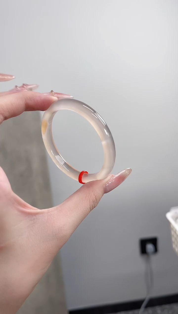 【闪购商品】玛瑙/玉髓手镯未镶嵌50-51圈 需要包容