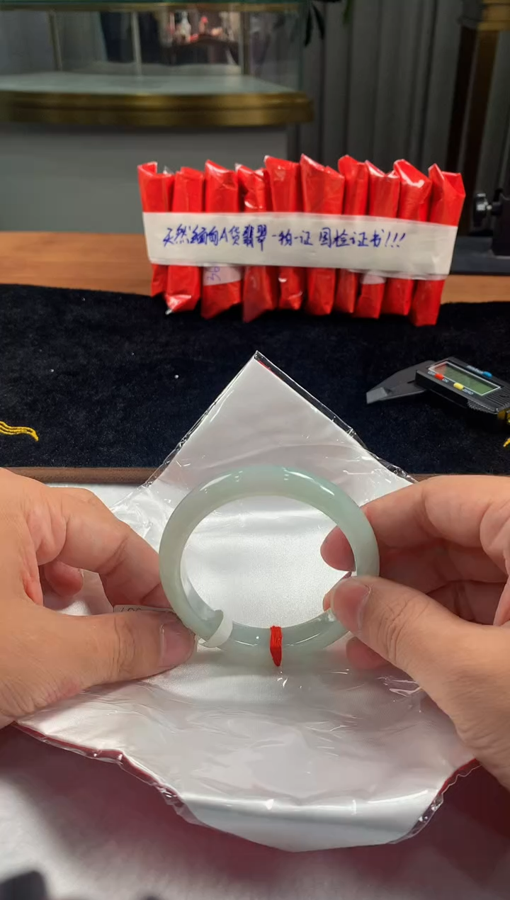 未镶嵌定制翡翠5073毛货不退不换 57-58圈