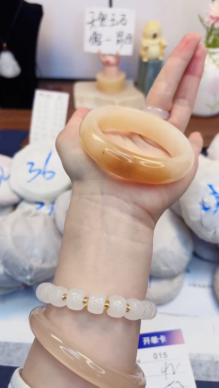 【闪购商品】石英质玉手镯未镶嵌15-财气镯-圈口55