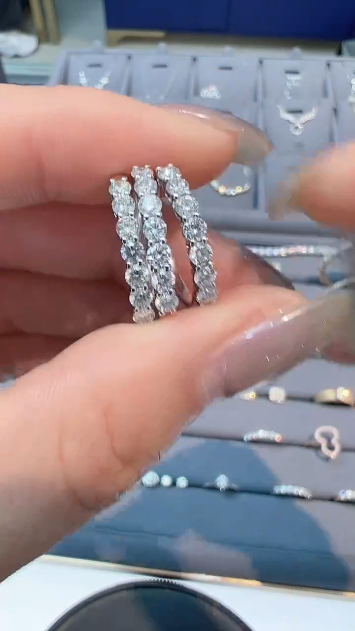 【闪购商品】钻石戒指/指环18K金镶嵌多样性发一