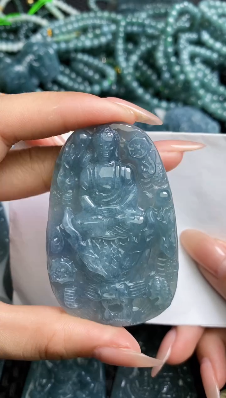 【闪购商品】翡翠颈饰未镶嵌          