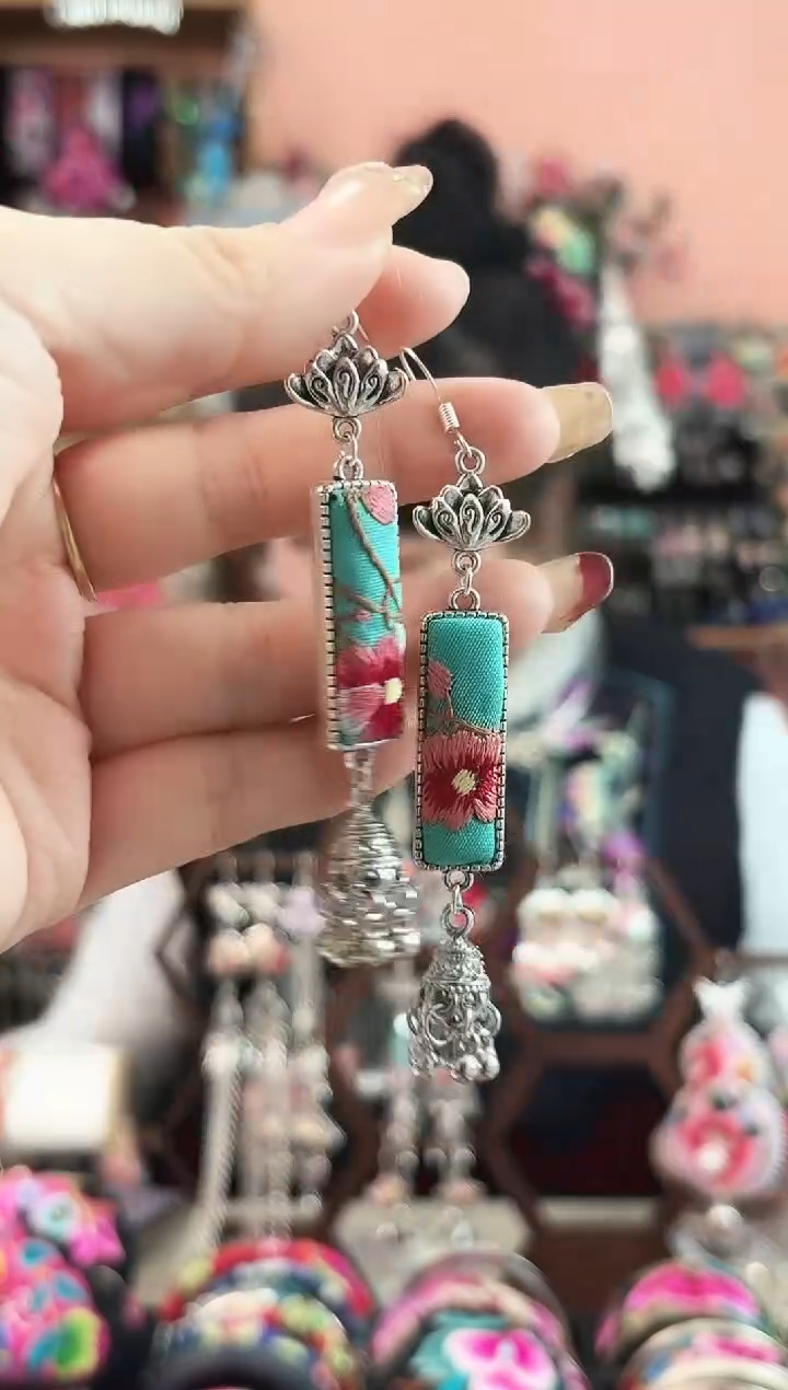 艺枝独绣手工饰品448