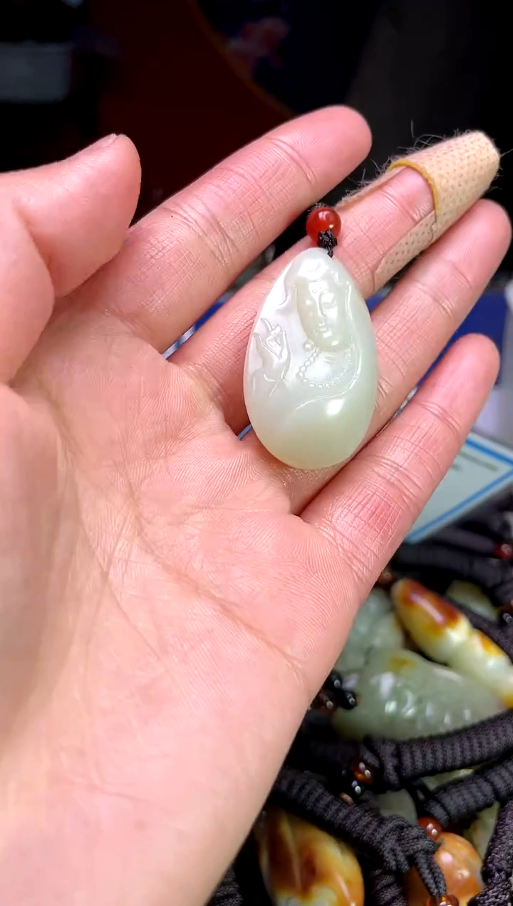 【闪购商品】和田玉颈饰未镶嵌1