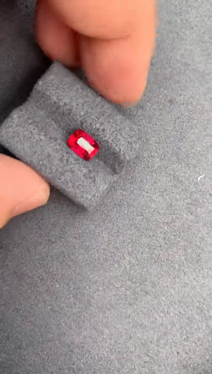 【闪购商品】红宝石裸石未镶嵌1.5ct红宝石